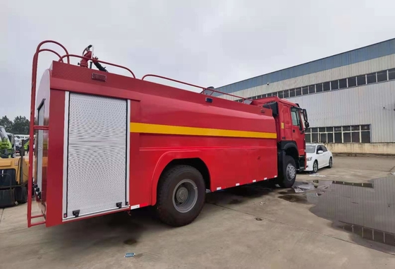 Sinotruk HOWO Xe phun nước cao áp chữa cháy 10000L