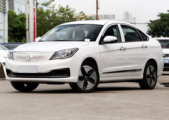 120kw 230NM Ô tô điện Dongfeng tầm xa Sedan AEOLUS E70