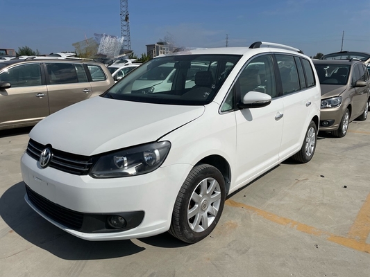 Đã tân trang lại xe cơ giới đã qua sử dụng Volkswagen Touran MPV 6 chỗ 86000km