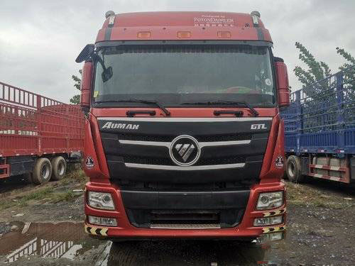 Xe tải kéo đầu kéo hộp chở hàng Cummins 350HP 2016 đã qua sử dụng 12 tốc độ