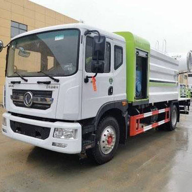 Xe tải chở nước đã qua sử dụng Dongfeng Duolika D9