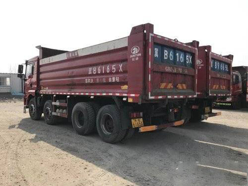Xe tải tự đổ M3000 Shacman 400HP FAST 12 tốc độ đã qua sử dụng