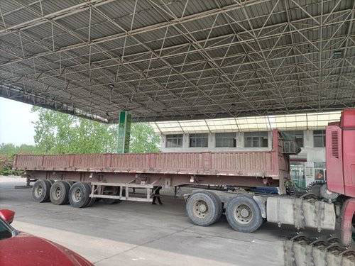 Xe đầu kéo Beiben 500HP 2017 đã qua sử dụng 6X4 V3ET Euro 5