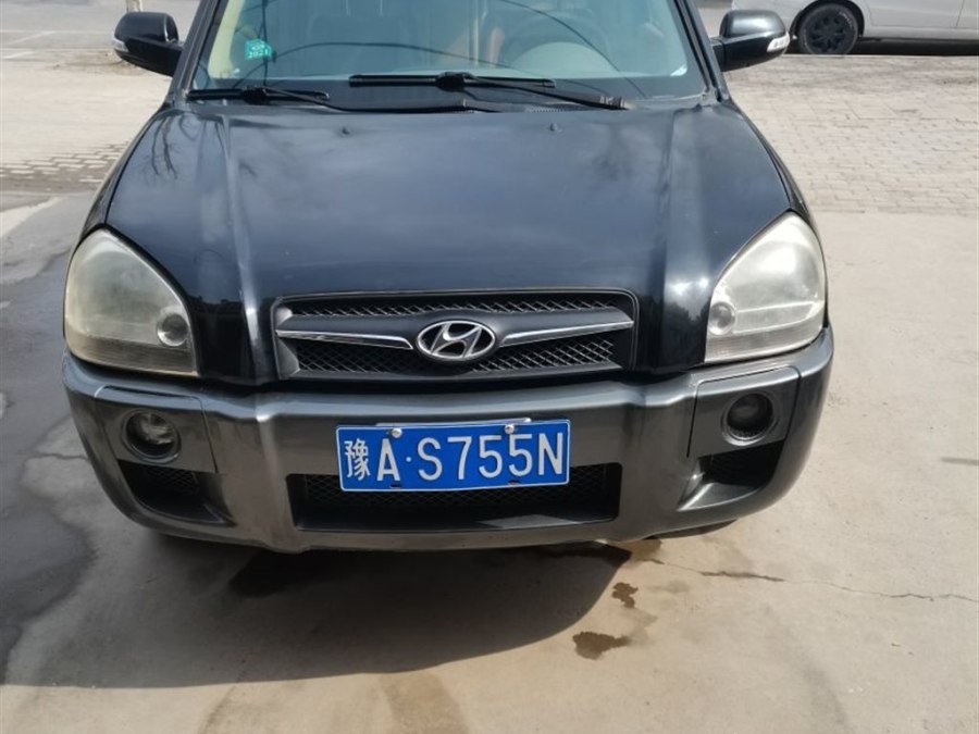 Hyundai Tucson 2009 2.0L Xe đã qua sử dụng Cửa sổ trời dẫn động hai cầu tự động 120000 km Euro IV