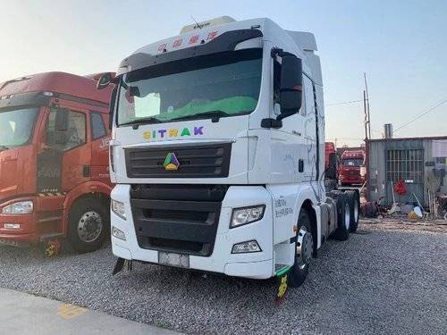 Sinotruk Sitrak C7H Xe tải hạng nặng đã qua sử dụng 540HP Hộp số 6 * 4 MAN Động cơ ZF